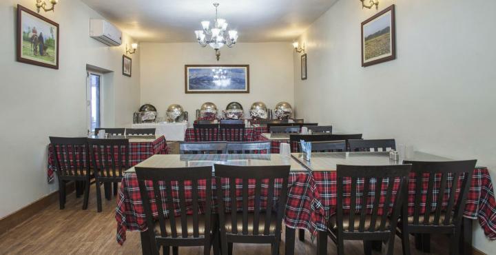 Hotel Pride Continental Srinagar  Bagian luar foto