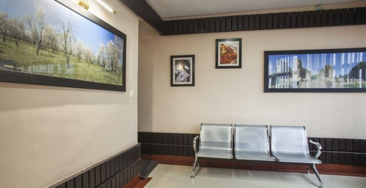 Hotel Pride Continental Srinagar  Bagian luar foto